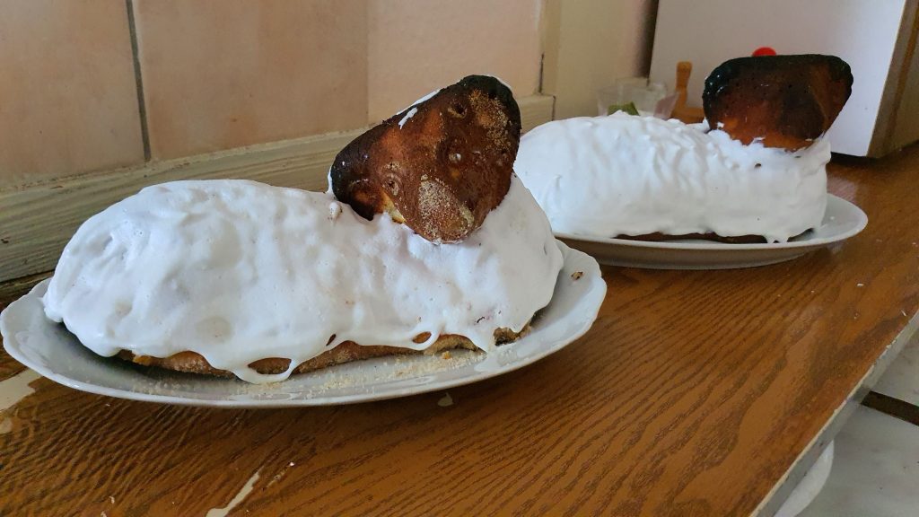 Cukrár Štefan upiekol svoje prvé veľkonočné barančeky